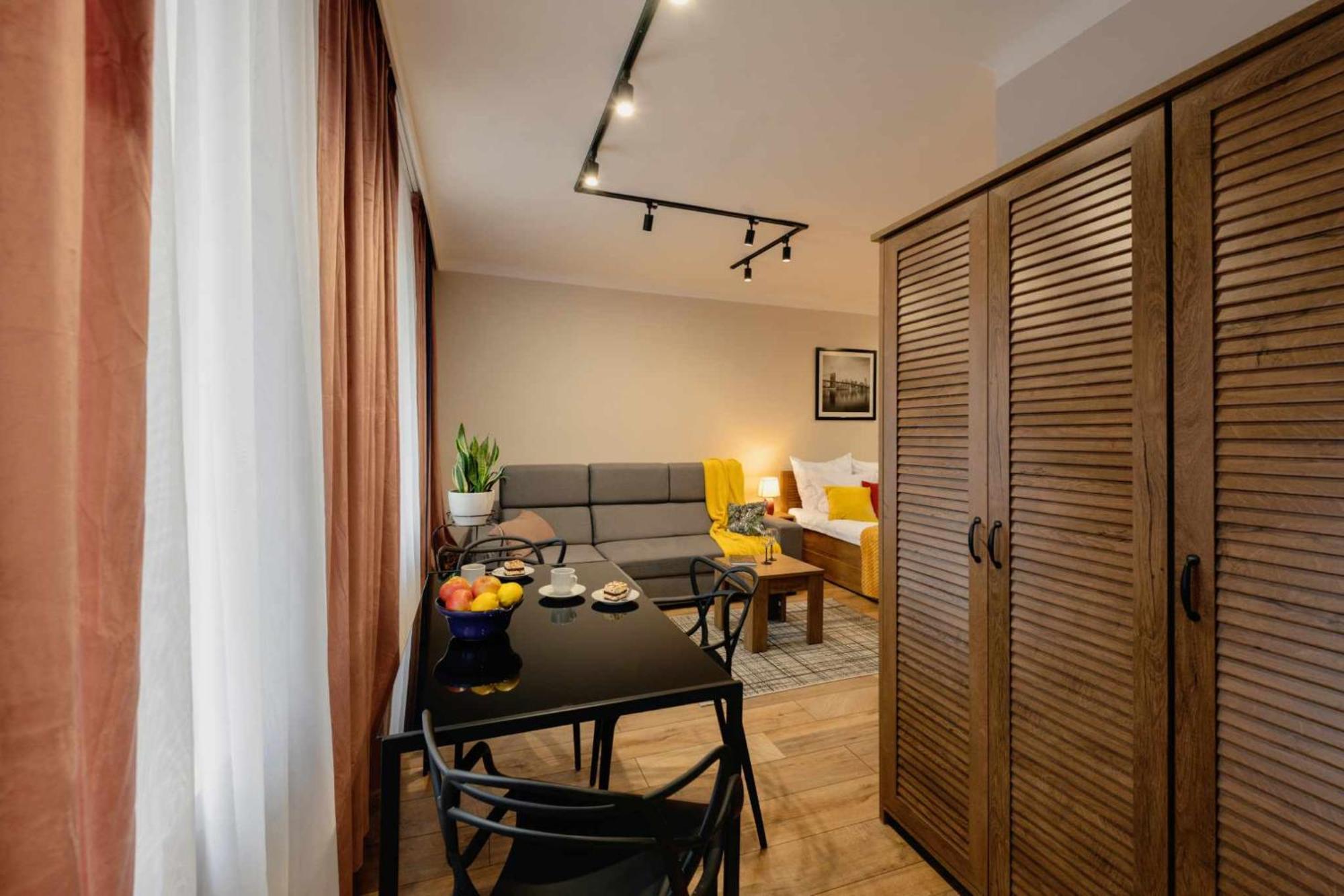 Apartament Pod 13 Bielsko-Biala Exterior photo